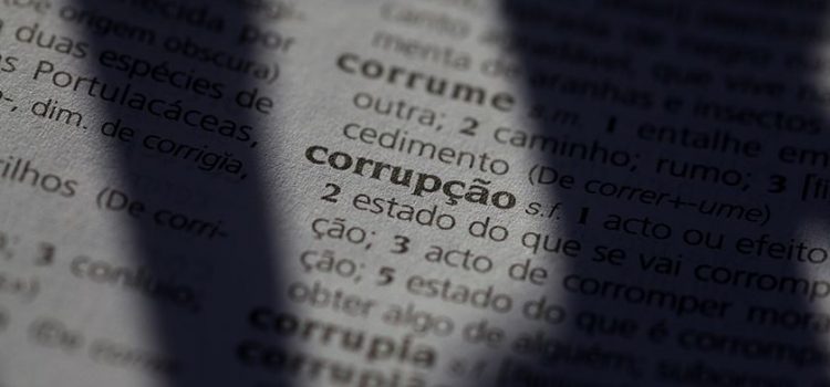 Níveis de percepção da corrupção continuam a aumentar em Portugal